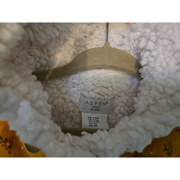 Aspen Kids Girls Size 3-6 Month Yellow Hooded Corduroy Winter Vest Snap Closure - Picture 6 of 10